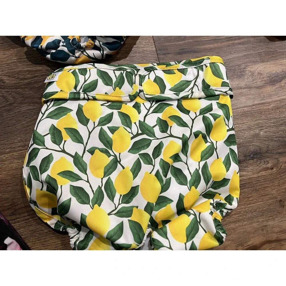 Pet Magasin XL Washable Reusable Dog Diapers Lot of 3 Female Floral Fruit Prints